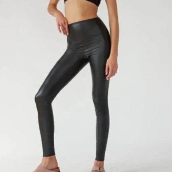 Wilfred Free Faux Leather Daria High Waisted Leggings Black size XS - Picture 2 of 12